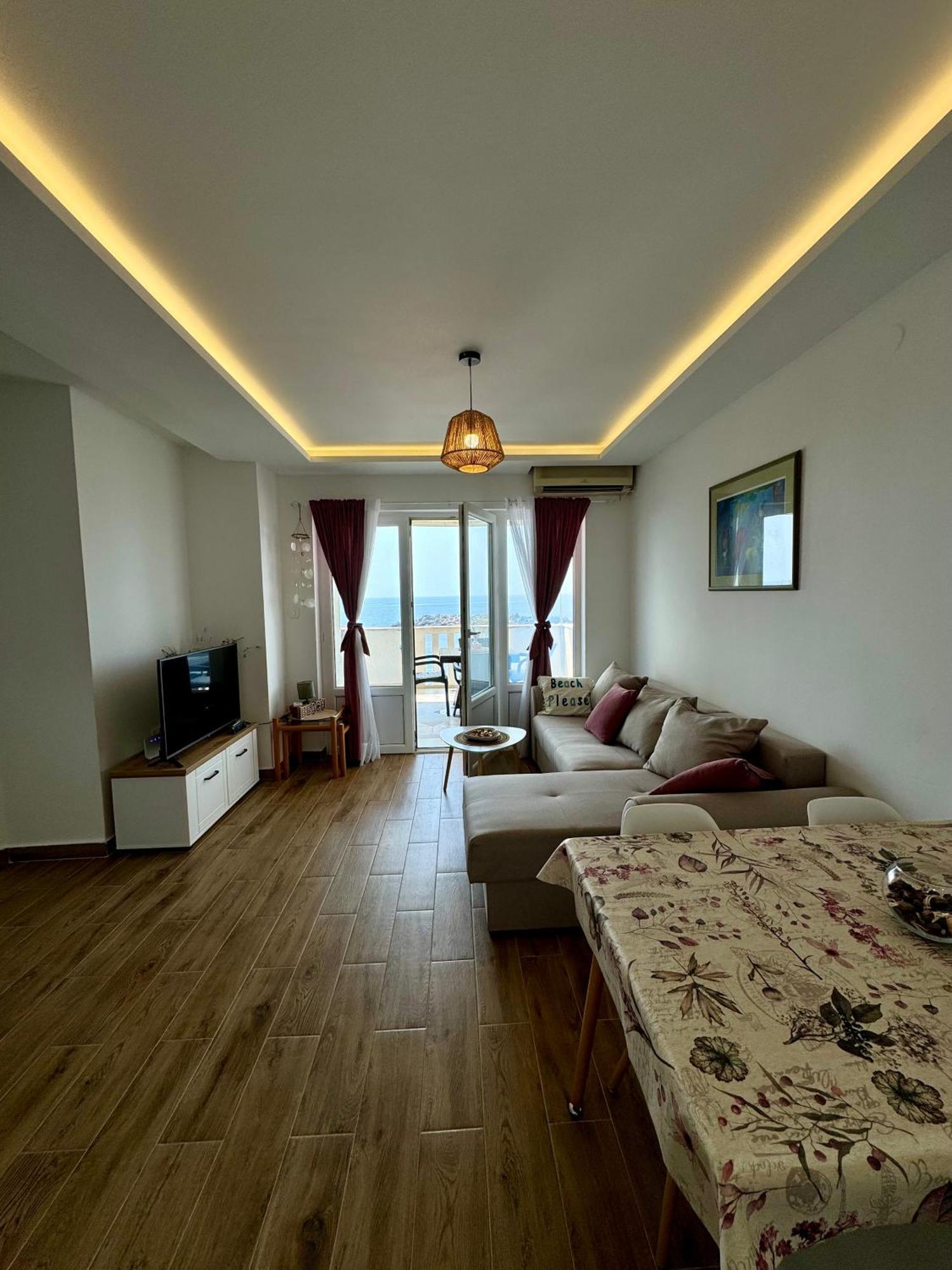 Pine&Sea Beach Retreat Sveti Stefan Kültér fotó