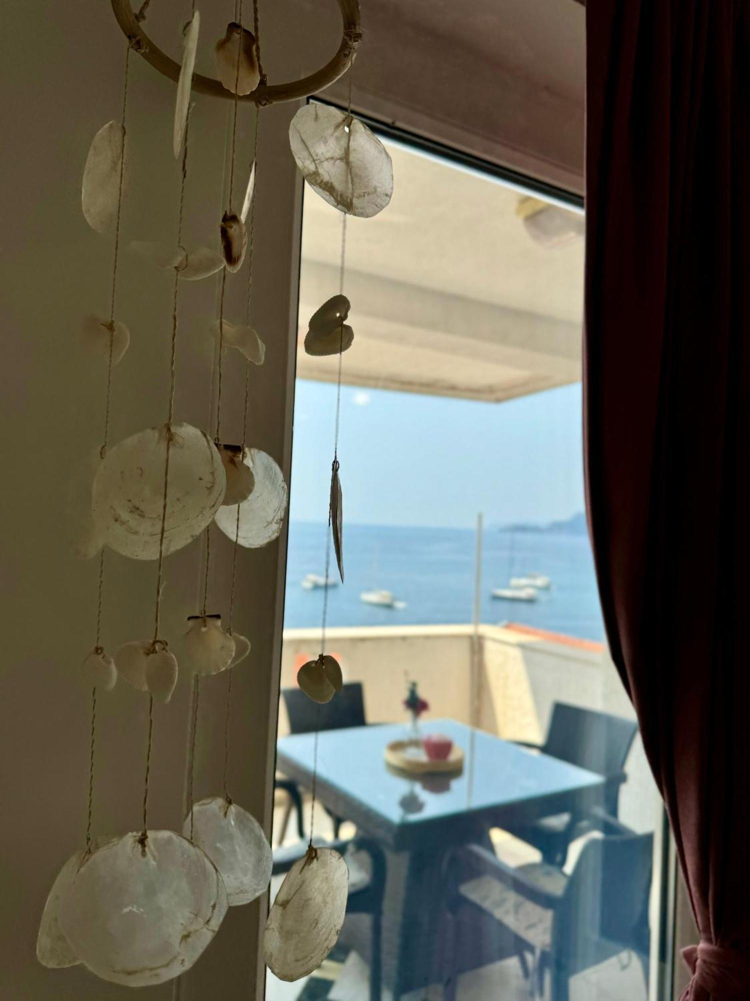 Pine&Sea Beach Retreat Sveti Stefan Kültér fotó