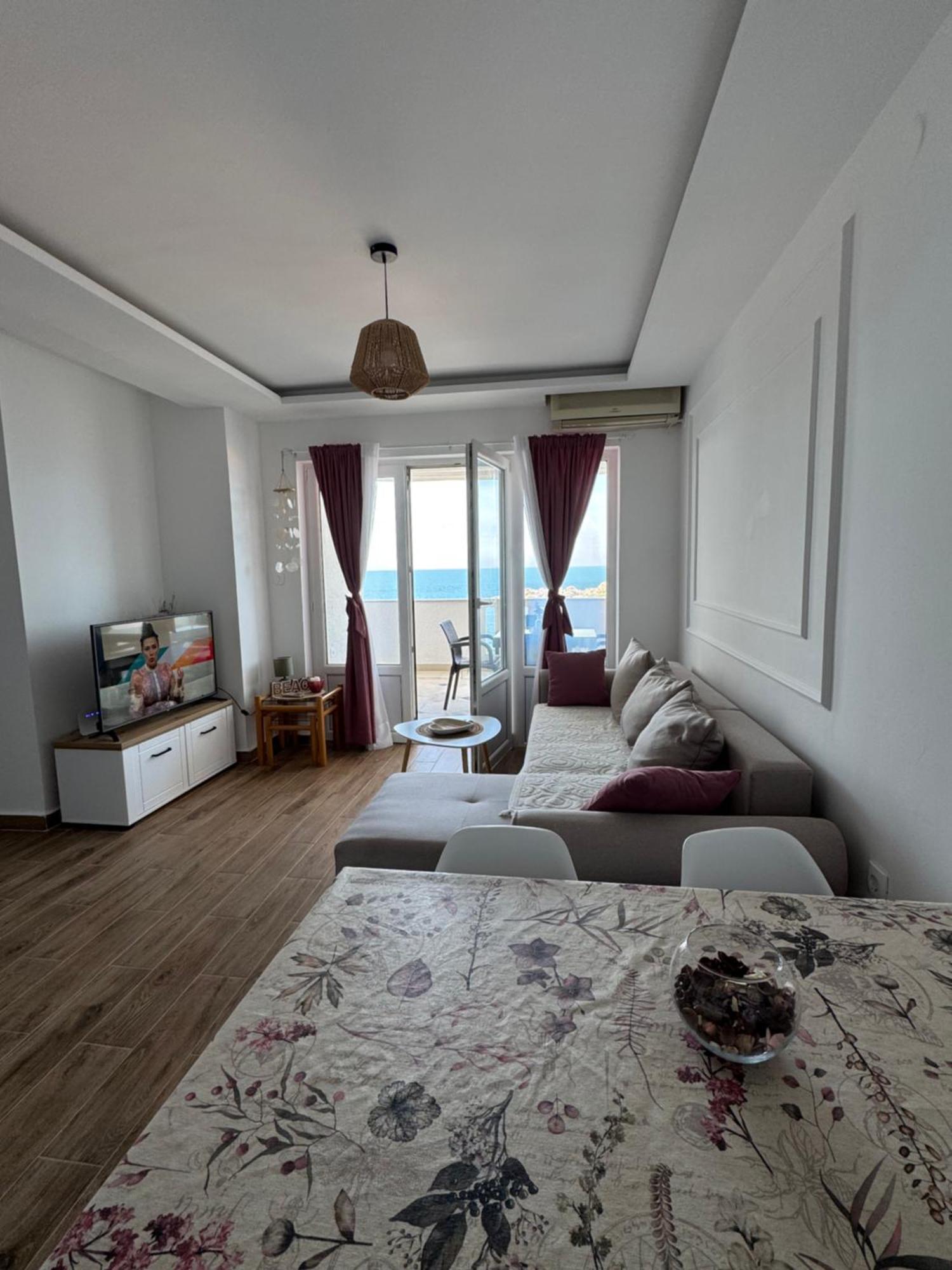 Pine&Sea Beach Retreat Sveti Stefan Kültér fotó